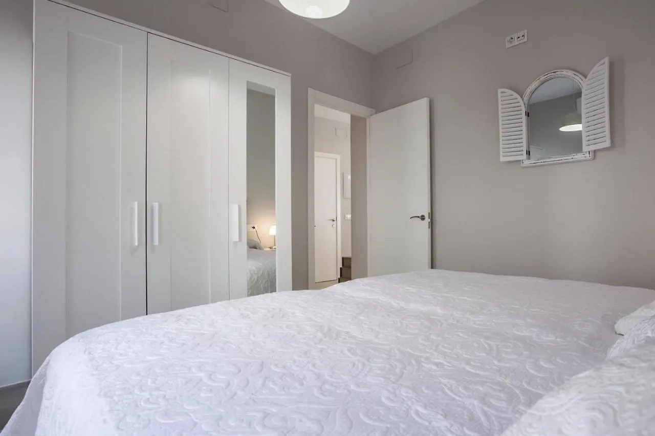 Atico Duplex Gran Terraza ↑ Calidades 2 Hab 2Banos Apartment Seville 0*,  Spain