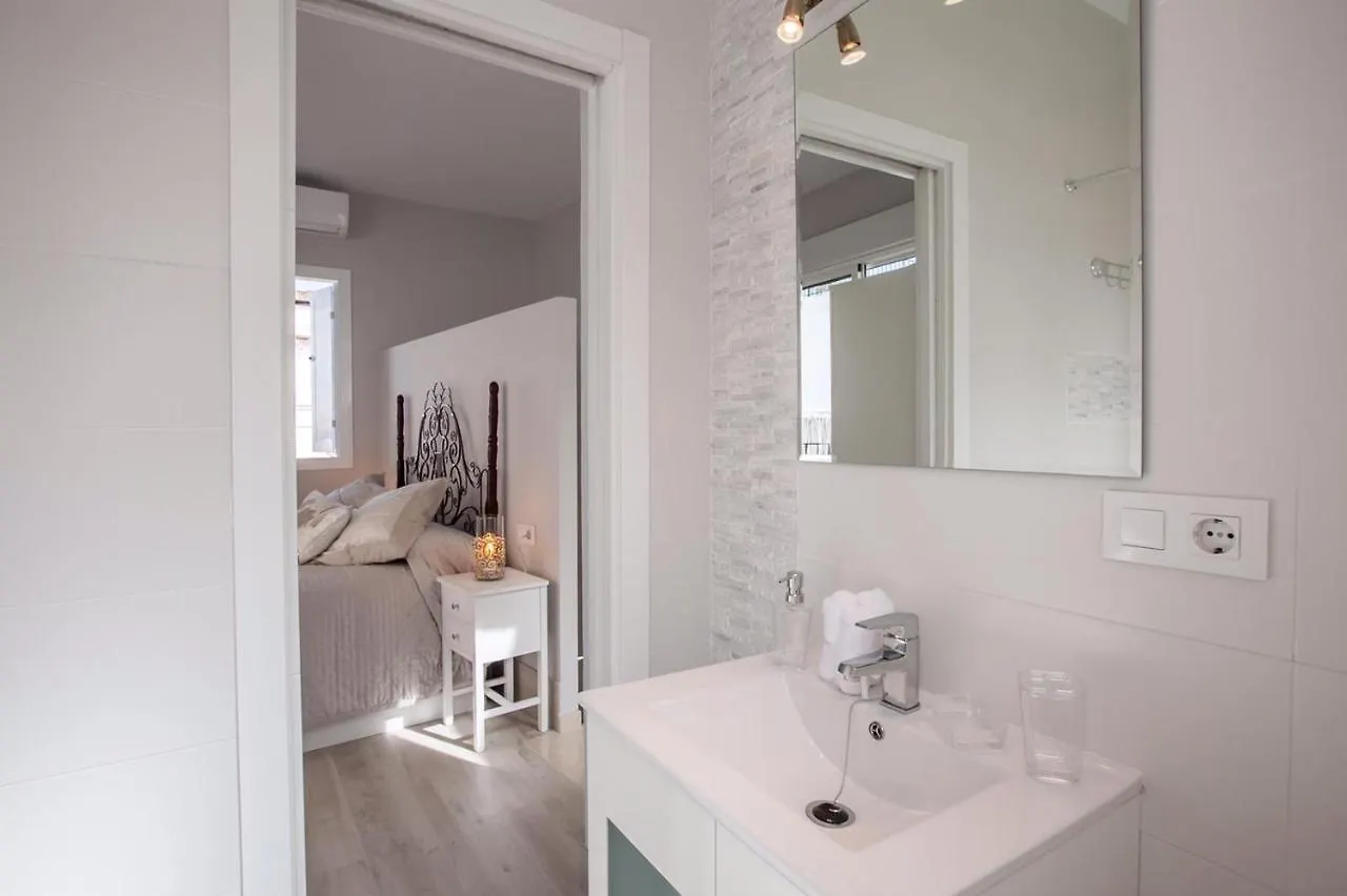 Atico Duplex Gran Terraza ↑ Calidades 2 Hab 2Banos Apartment Seville 0*,